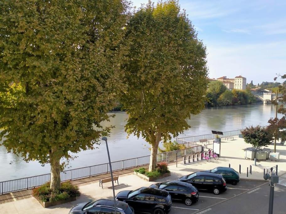 L'Isere Depuis Les Quais Romanais ロマン・シュル・イゼール エクステリア 写真